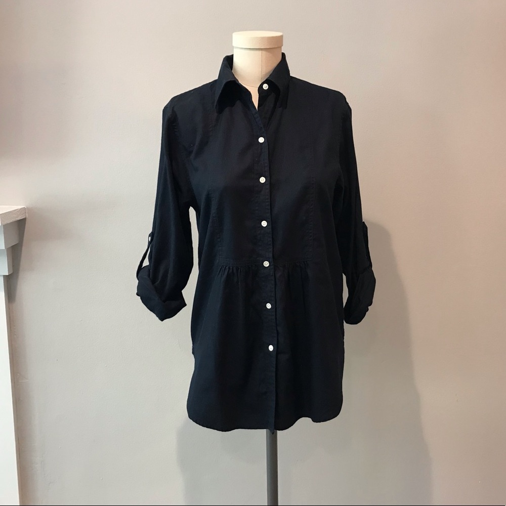 Gap rolled sleeve button down